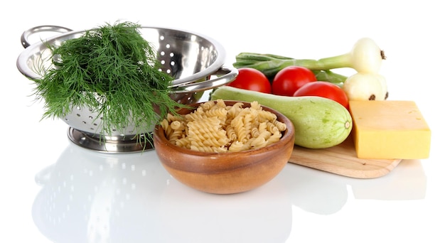 Stół z przygotowanym posiłkiem